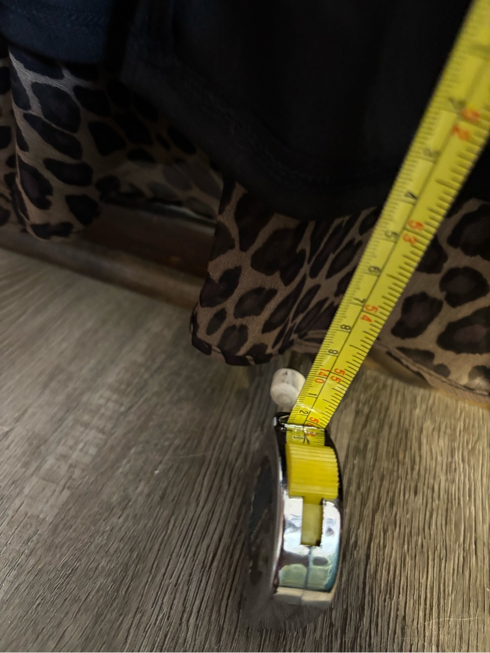 NWT Melonie leopard print wrap dress - Picture 4 of 15